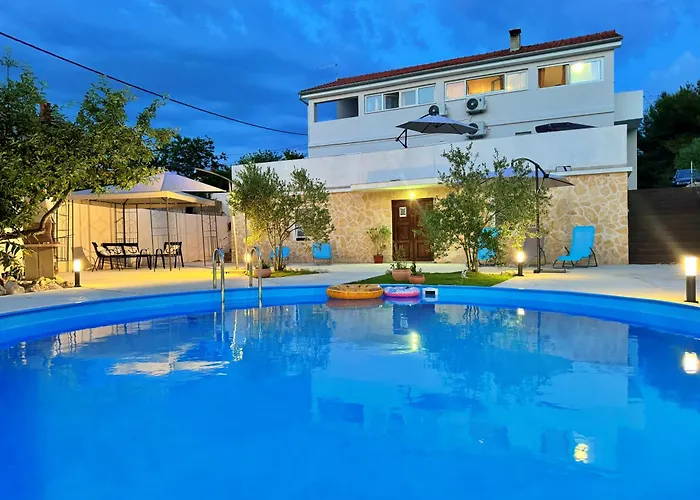 Apartments Villa Mihaela