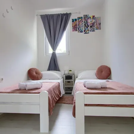 Apartments Villa Mihaela Banj Zewnętrze zdjęcie