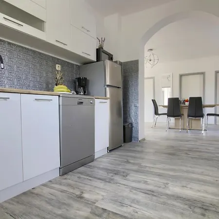Apartments Villa Mihaela Banj Zewnętrze zdjęcie