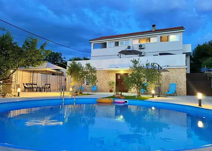 Apartments Villa Mihaela