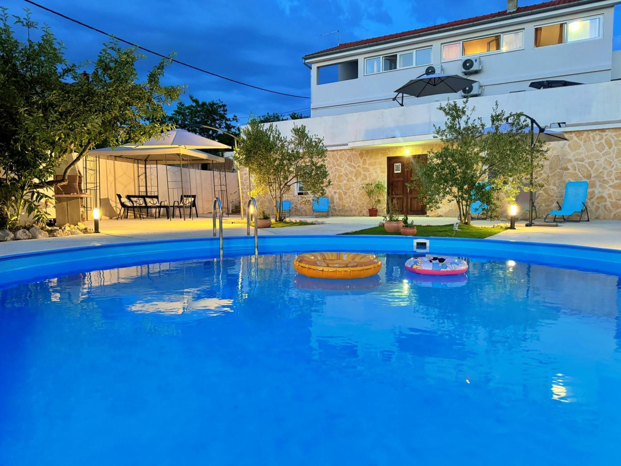Mihaela Apartament Banj